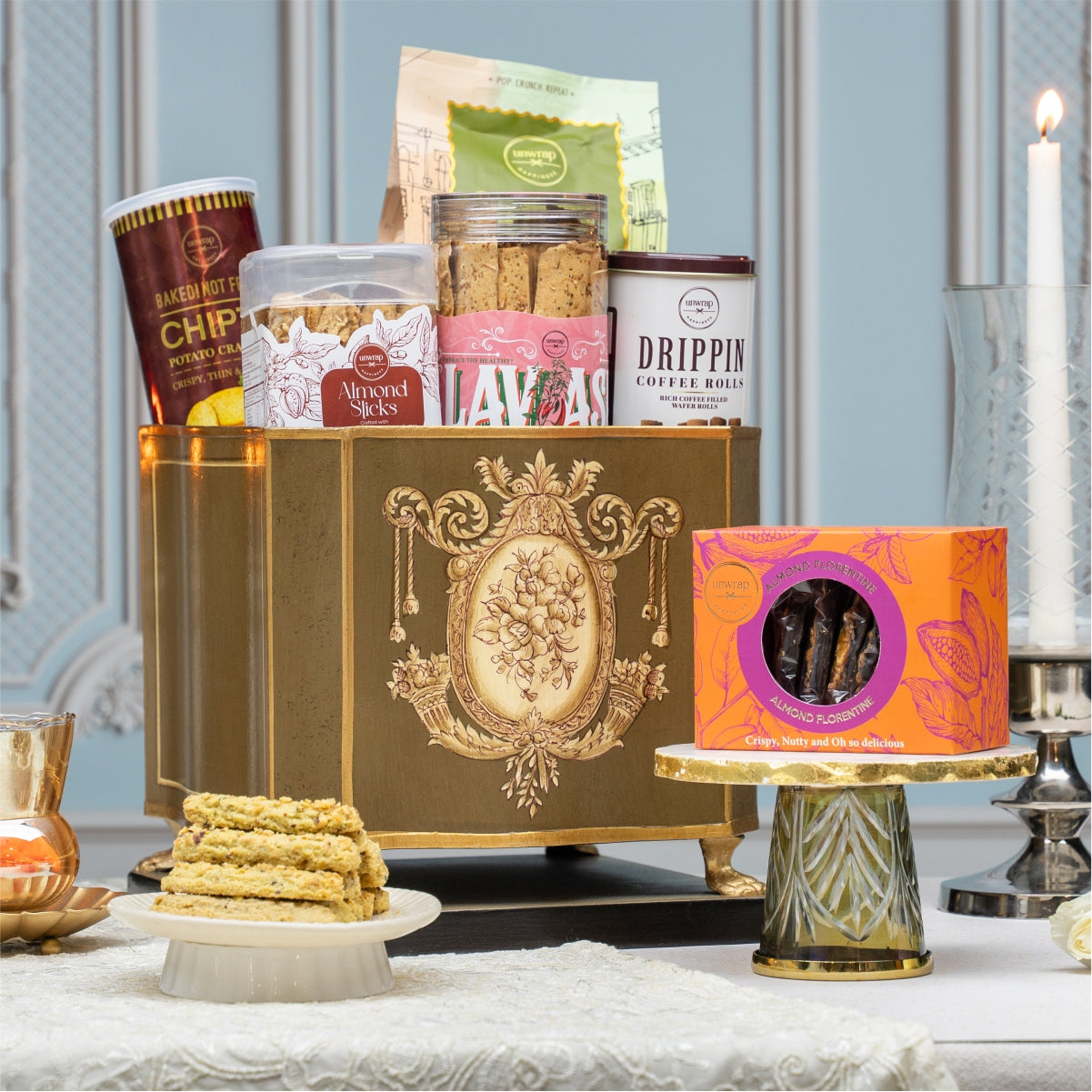 LAVISH CANE GIFT HAMPERS